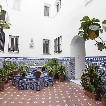 Old Town, Center Premium With Parking Apartment *